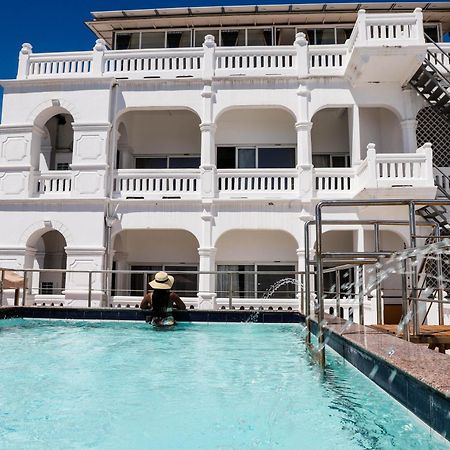 Sentrim Castle Royal Hotel Mombasa Bagian luar foto
