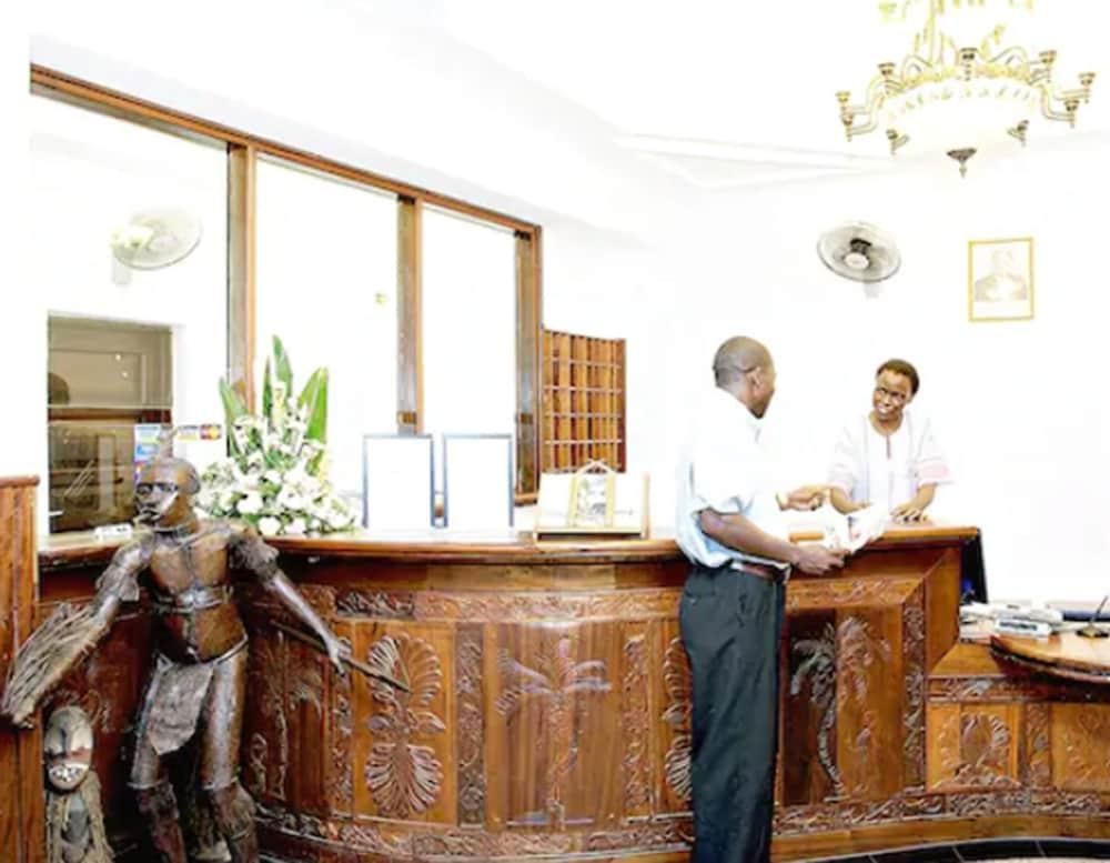 Sentrim Castle Royal Hotel Mombasa Bagian luar foto