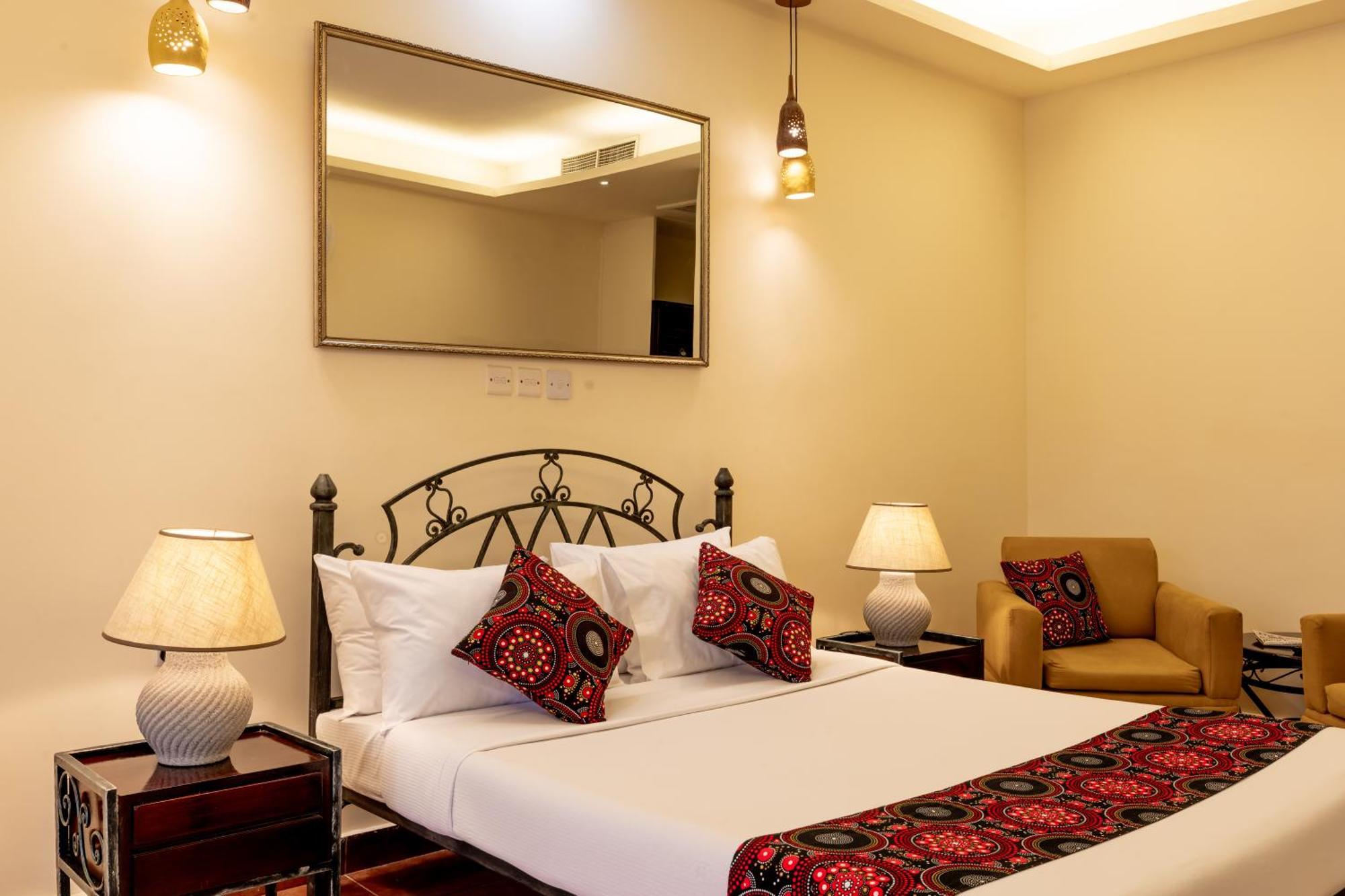 Sentrim Castle Royal Hotel Mombasa Bagian luar foto