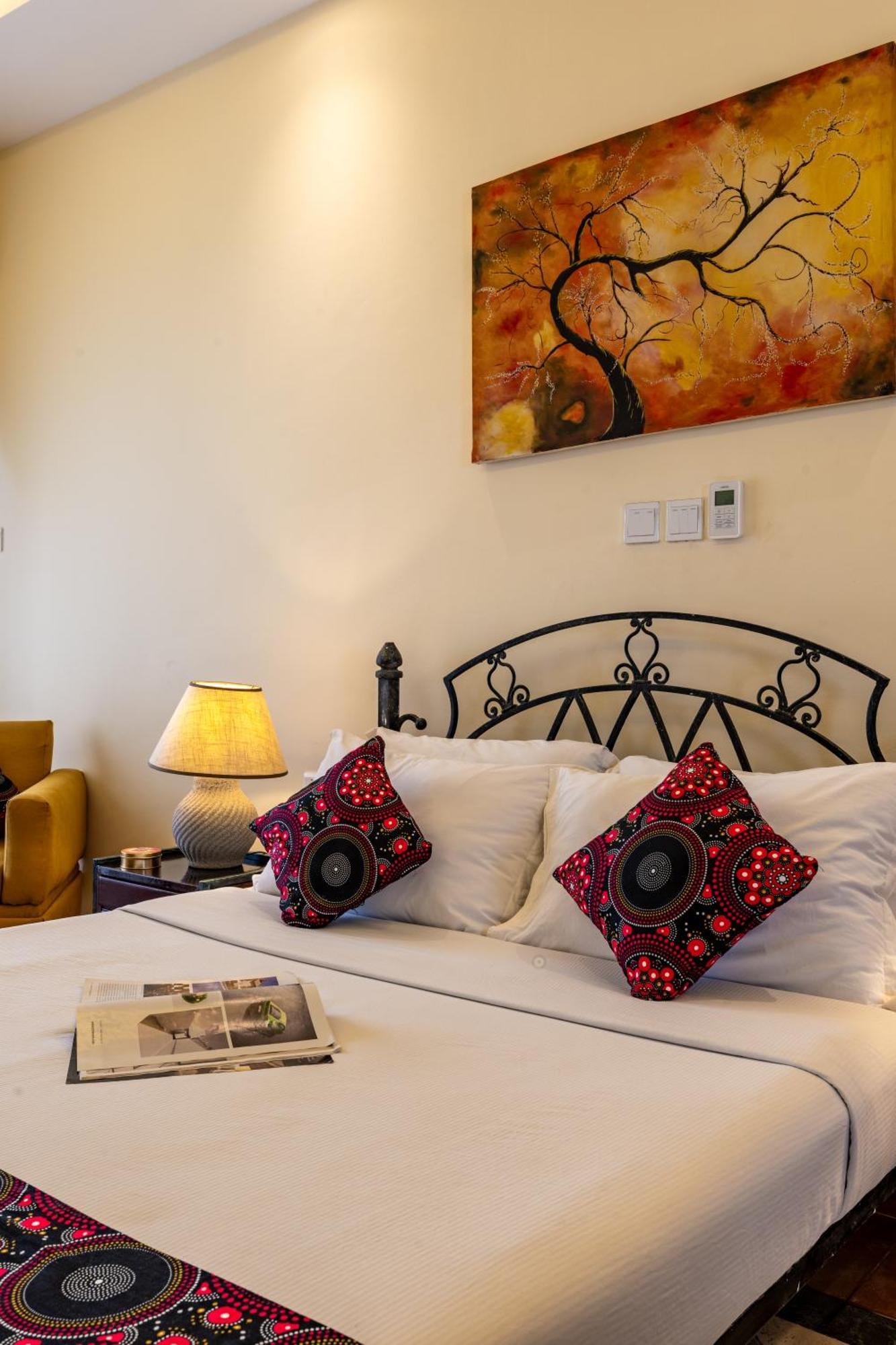 Sentrim Castle Royal Hotel Mombasa Bagian luar foto