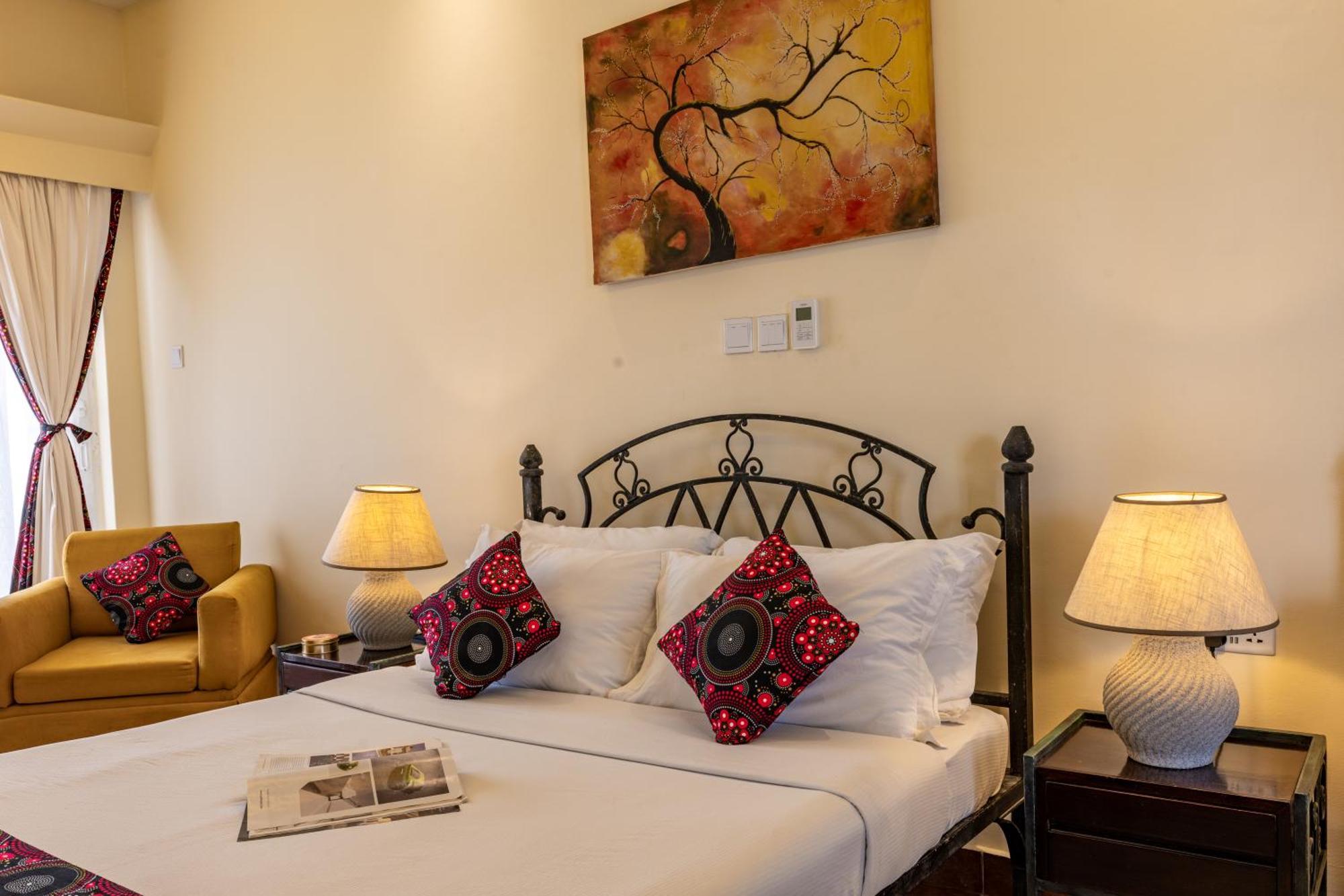Sentrim Castle Royal Hotel Mombasa Bagian luar foto