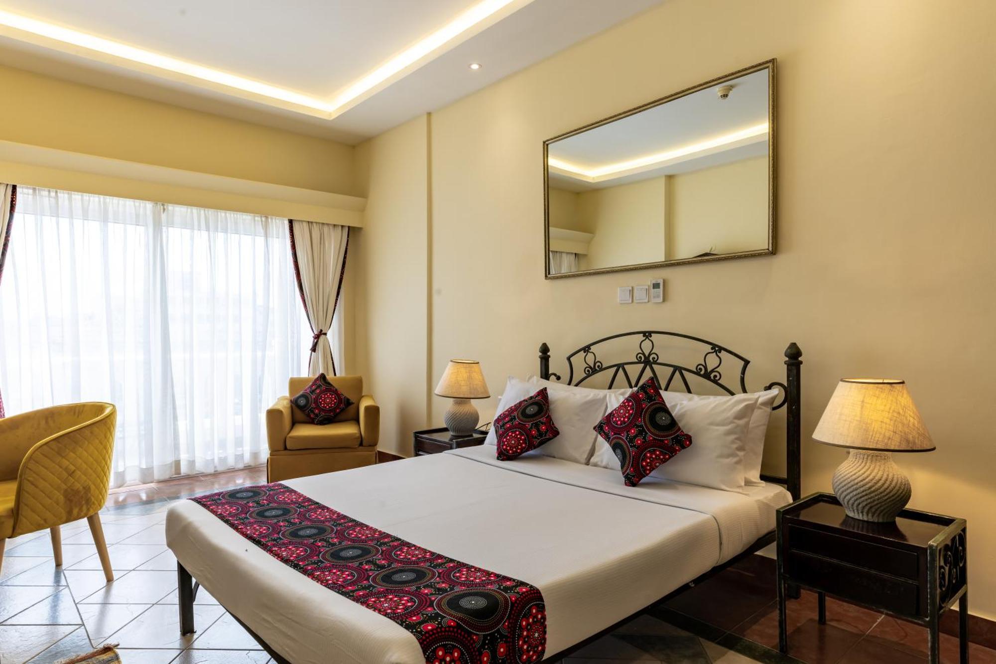 Sentrim Castle Royal Hotel Mombasa Bagian luar foto